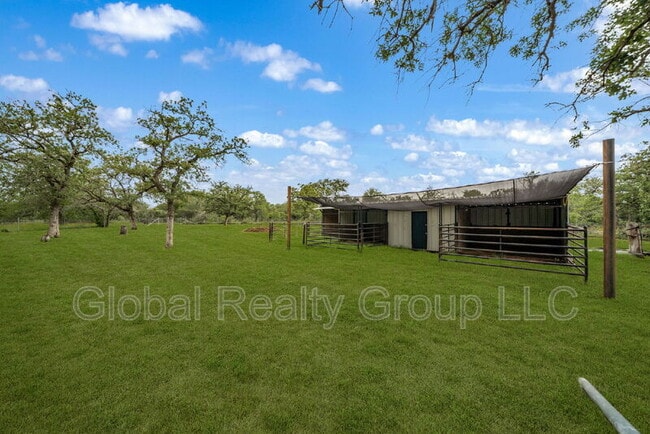Building Photo - 153 Oak Valley Dr