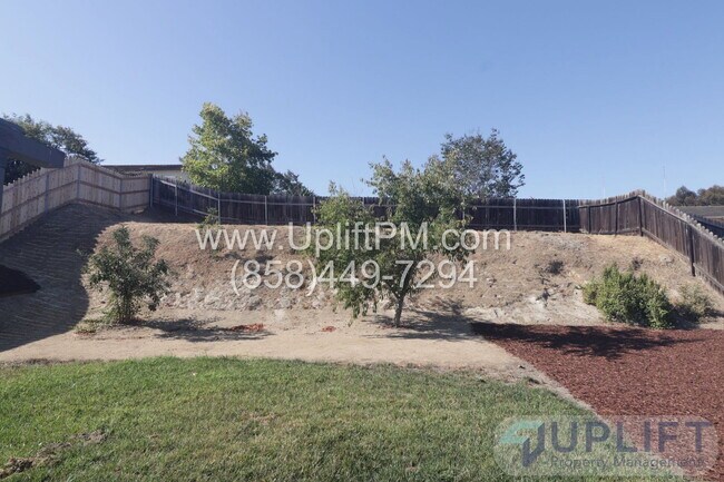 Building Photo - 1529 Marjorie St
