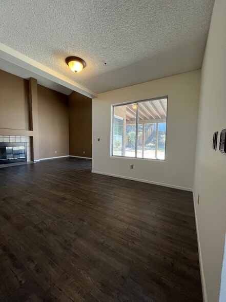 Dining area - 27055 Rainbow Creek Dr
