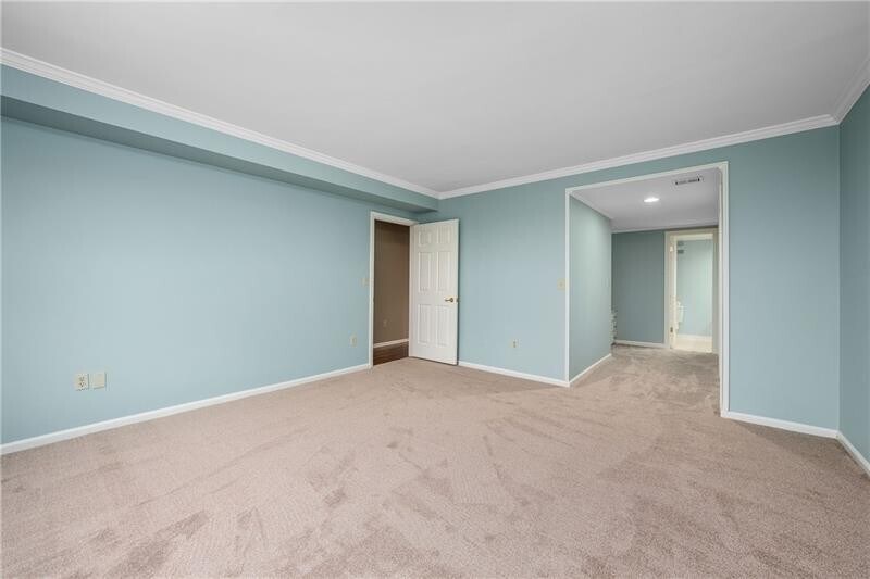 Building Photo - 1700 Grandview Ave