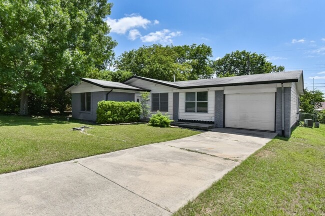Building Photo - 4-Bedroom Home in the Heart of Killeen