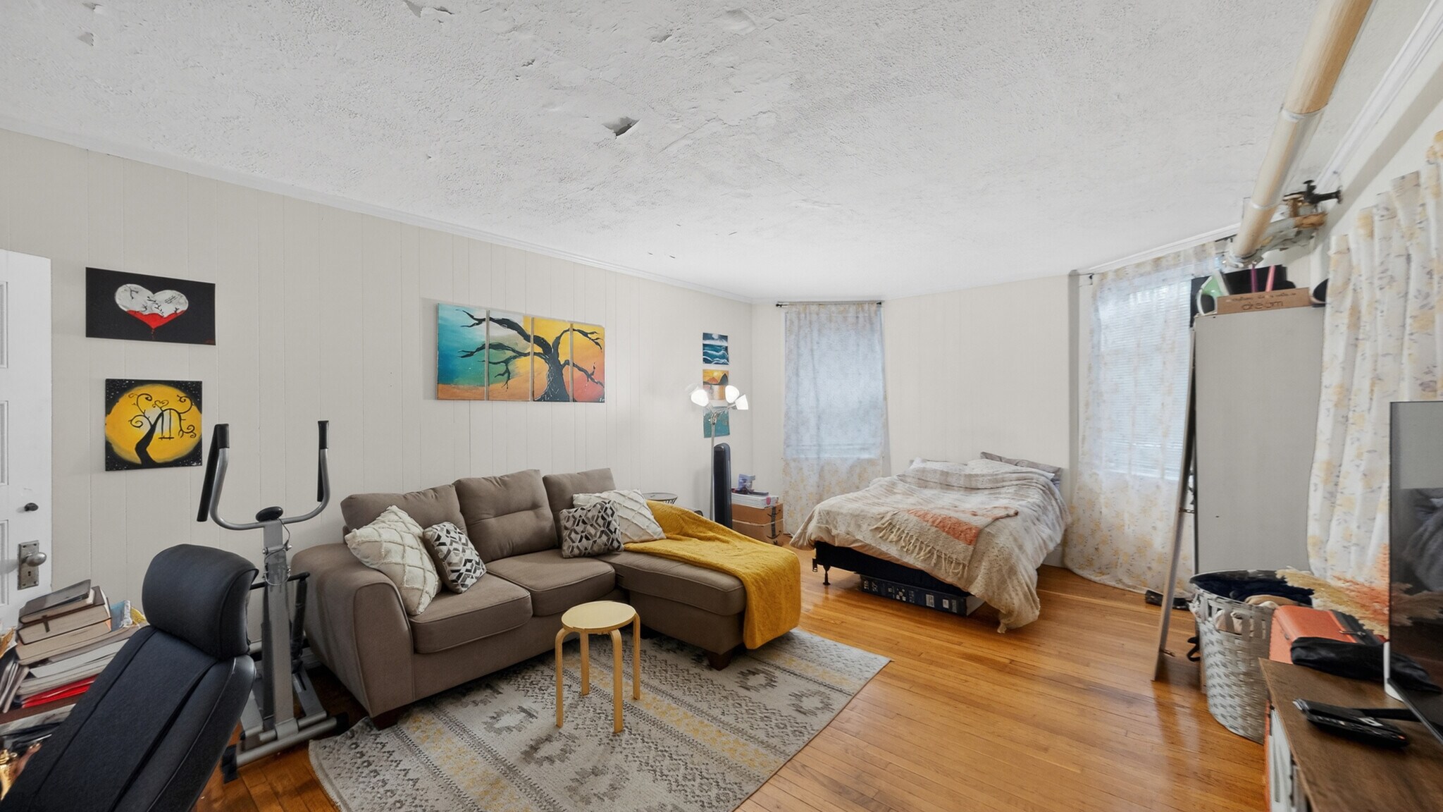 Building Photo - 1071 Beacon St