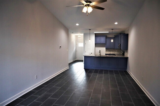 Building Photo - 1506 S Taylor St