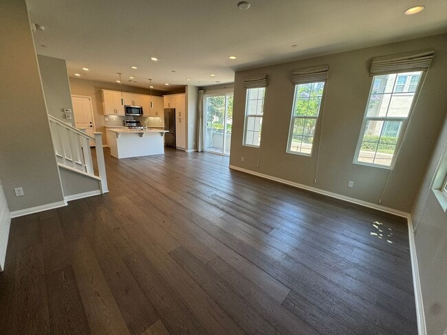 Building Photo - Charming 3-bedroom 2.5 bath nestled inside...