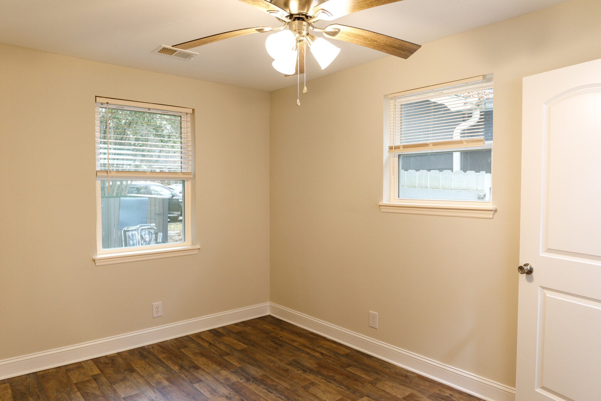 Building Photo - 1916 2nd Dr