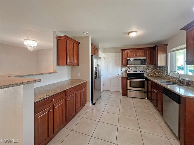 Building Photo - 218 SW 46th Terrace