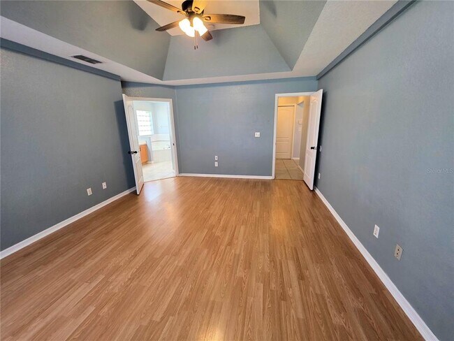 Building Photo - 736 Hurley Dr