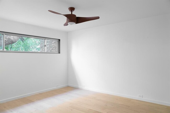 Building Photo - 410 Brookhaven Trail