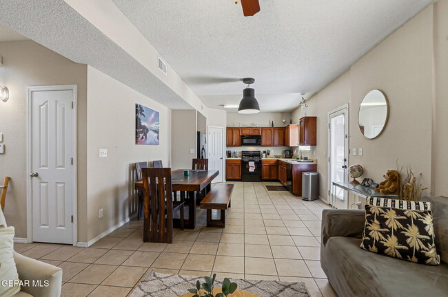 Building Photo - 14220 Firewood Dr