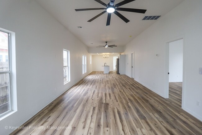 Building Photo - 4 Bed 2 Bath - Brand New Renovation in Skiatook