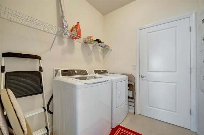 Building Photo - 31878 Tansy Bnd