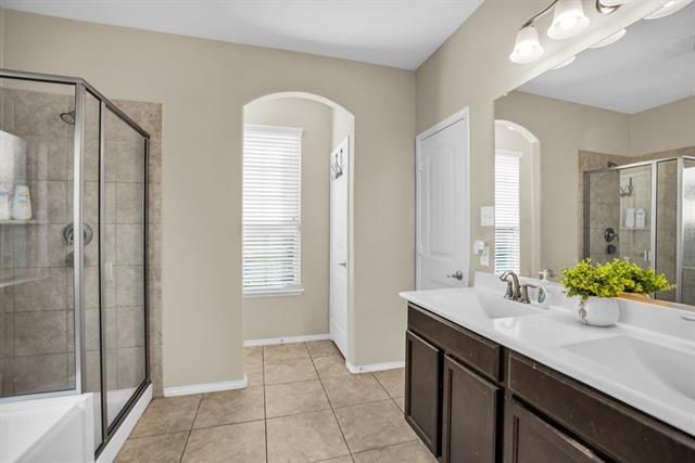 Building Photo - 3014 Rosemount Ln