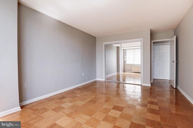 Building Photo - 10500 Rockville Pike