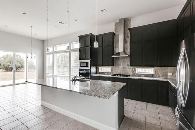 Building Photo - 1948 Equine Rd