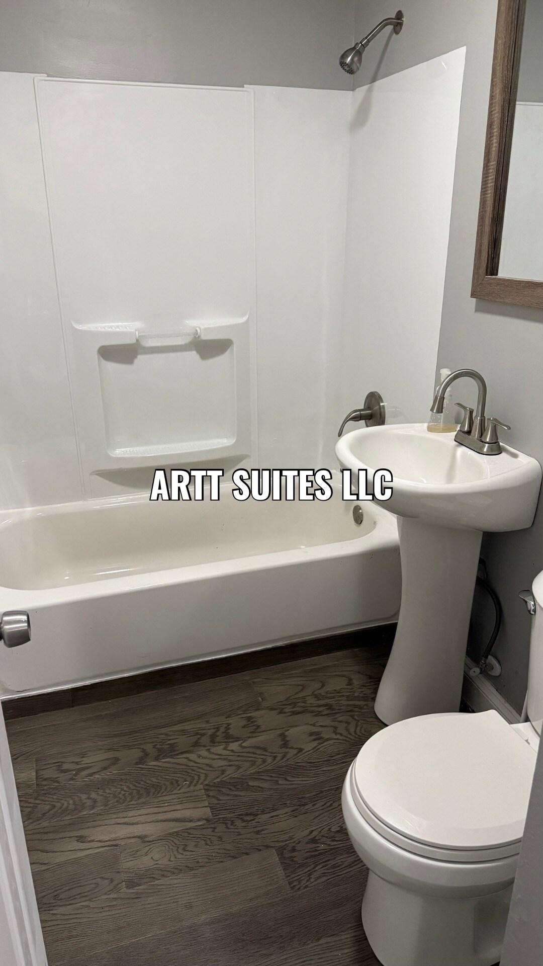 Bathroom - 15987 Nelamere Rd