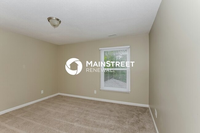 Building Photo - 7310 Kinsmore Ln