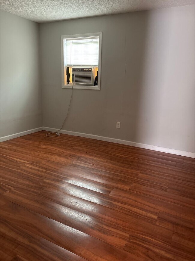 Building Photo - Cozy 2 Bedroom Home! PET FRIENDLY- RIPLEY TN.