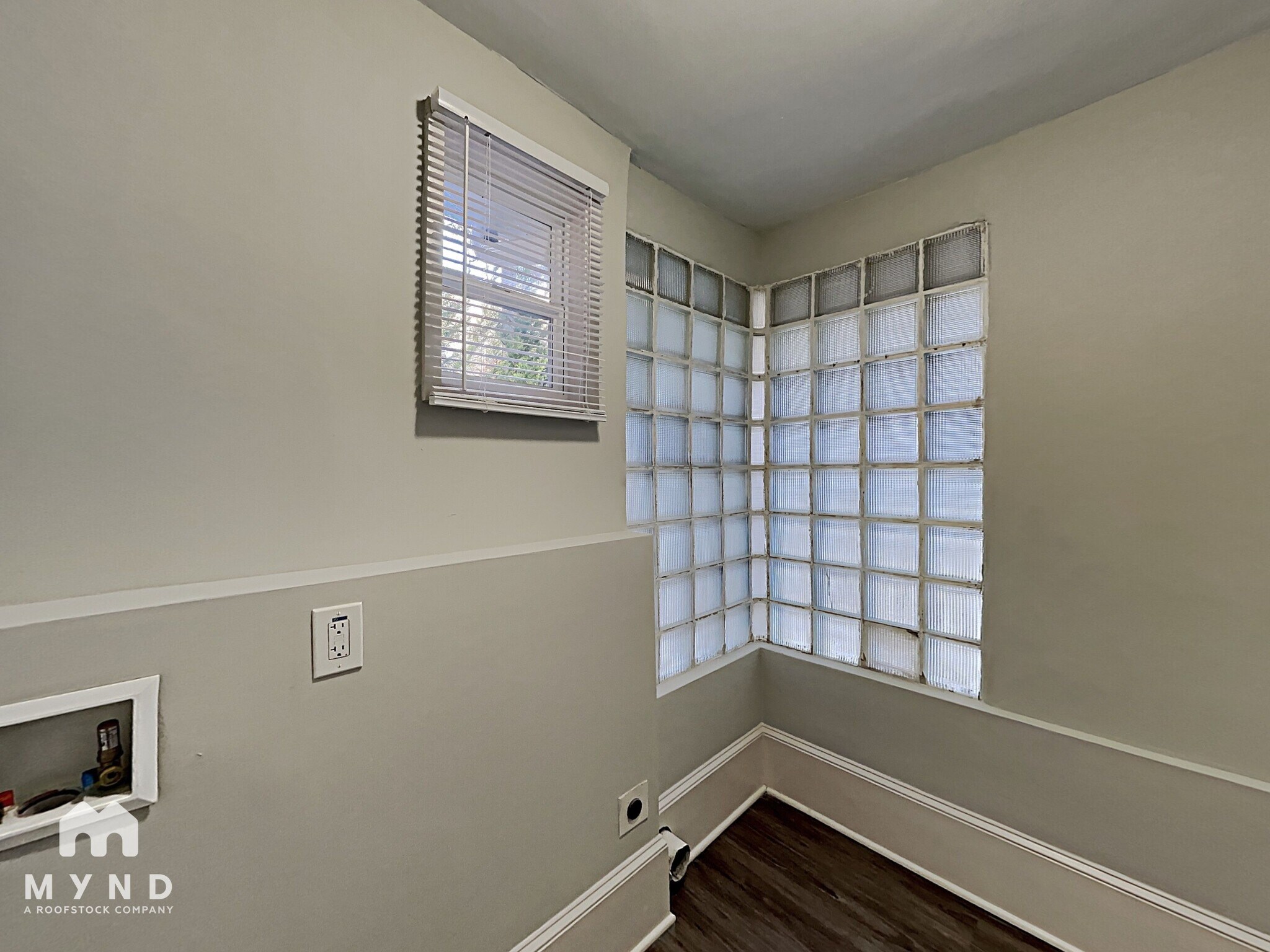 Building Photo - 2653 Randall St