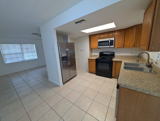 Building Photo - 8402 Corney Dr