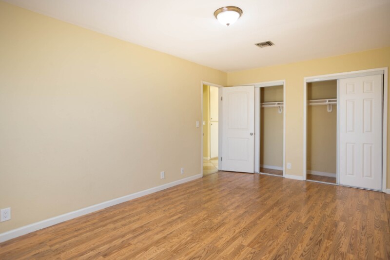 Building Photo - 9503 Medina Dr