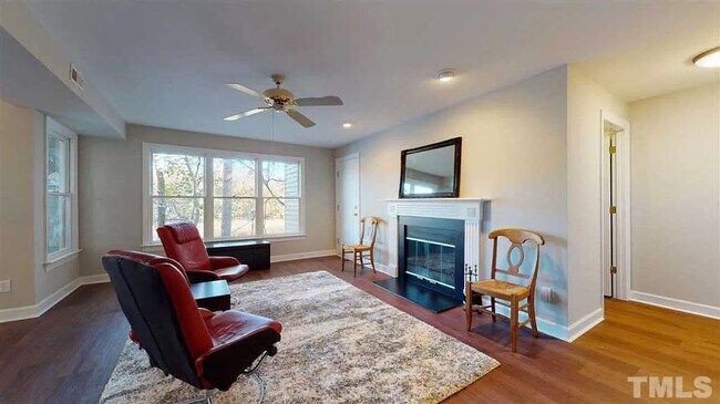 Building Photo - 329 Glen Echo Ln