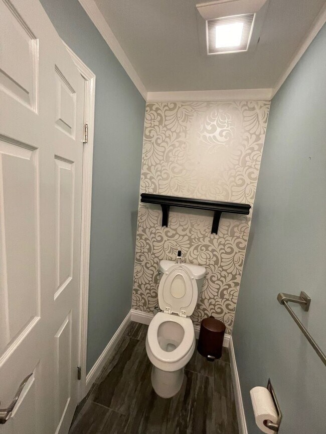 Building Photo - $6,950 - Canyon Lakes Luxury 4BR – Designer Upgrades, Wine Bar & Best Views in San Ramon