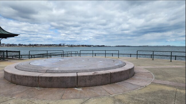 Building Photo - 65 North Point Dr