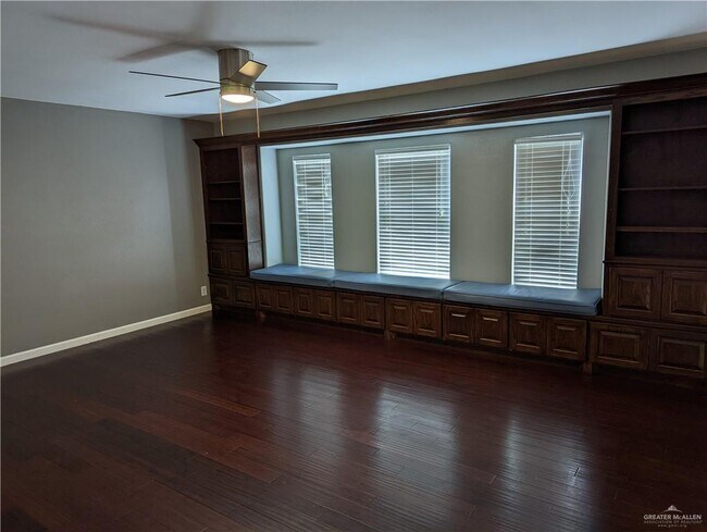 Building Photo - 2517 Seton St