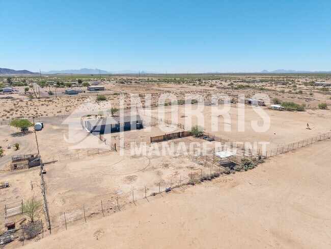 Building Photo - 9960 S Niehaus Rd