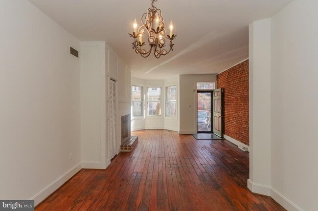 Building Photo - 1019 N Monroe St