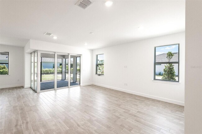 Building Photo - 6957 Honeybell Dr