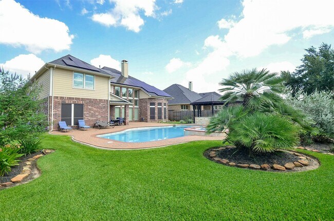 Building Photo - 2239 Monarch Terrace Dr