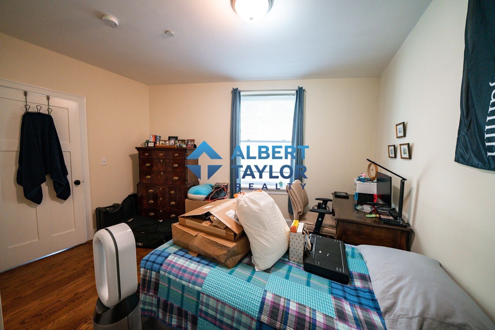 Building Photo - 491 Commonwealth Ave