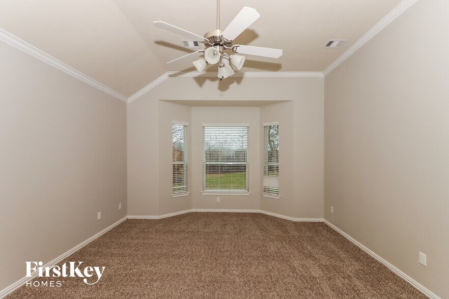 Building Photo - 2807 Angela Way Dr