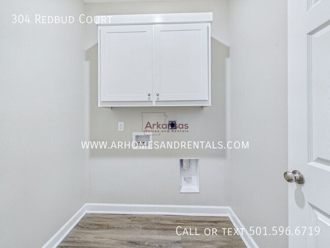 Building Photo - 304 Redbud Ct