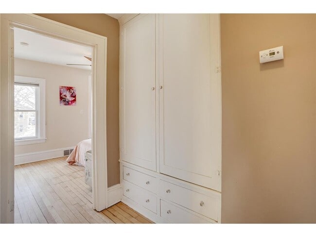 Building Photo - 3521 Girard Ave S