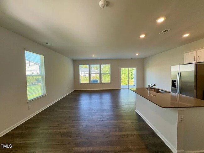 Building Photo - 1823 Hinesley Dr