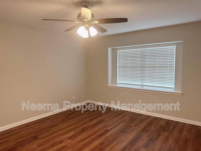 Building Photo - 6226 Allentown Dr