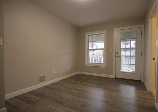 Building Photo - 1126/1128 E 29th Ave