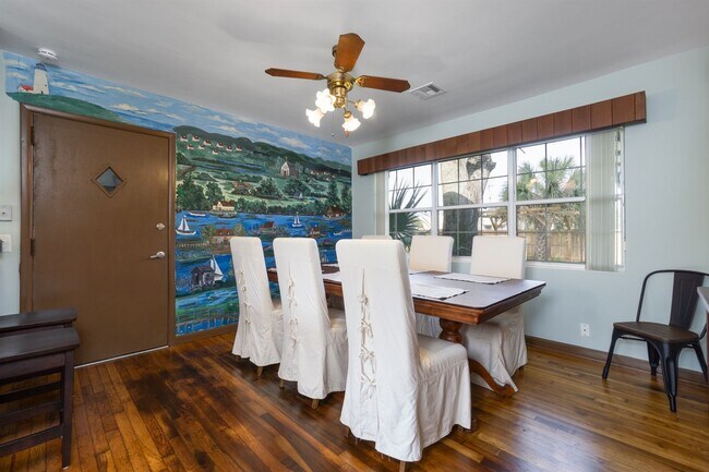 Building Photo - Furnished 3 Bed 2 Bath Home Near NAS Pensacola