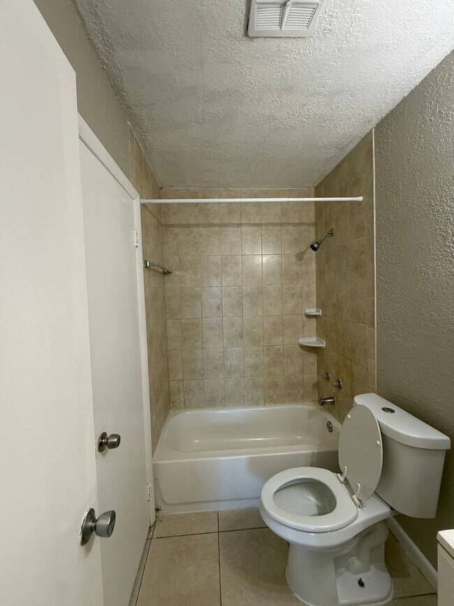 Building Photo - 2130 NW 58th Ave