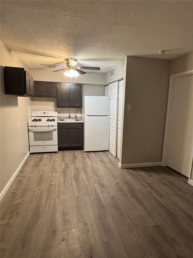 Building Photo - 4164 Folsom Ave