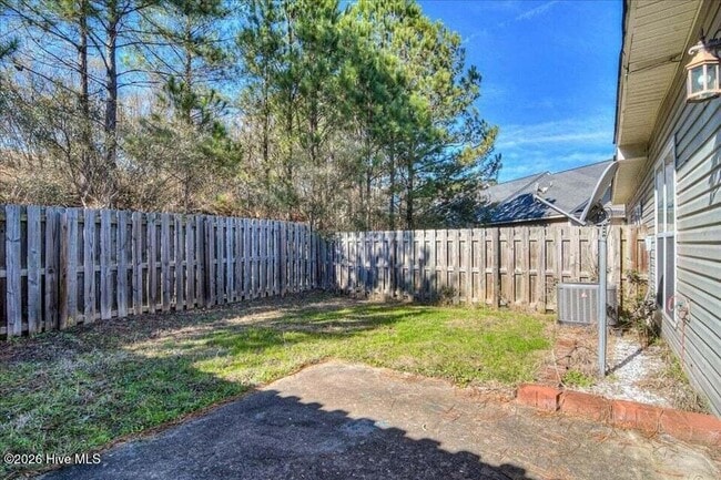 Building Photo - 358 Bowen Falls