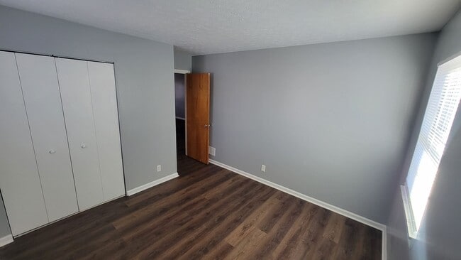 Building Photo - 4405 Landside Dr