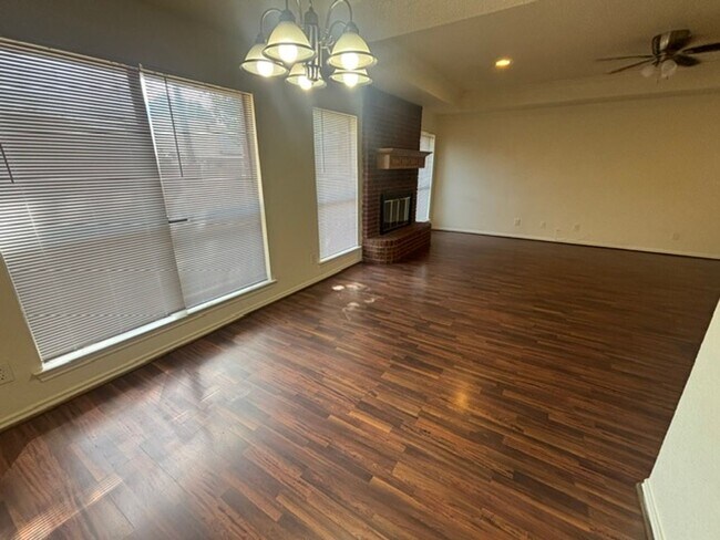 Building Photo - 6509 Tempest Dr