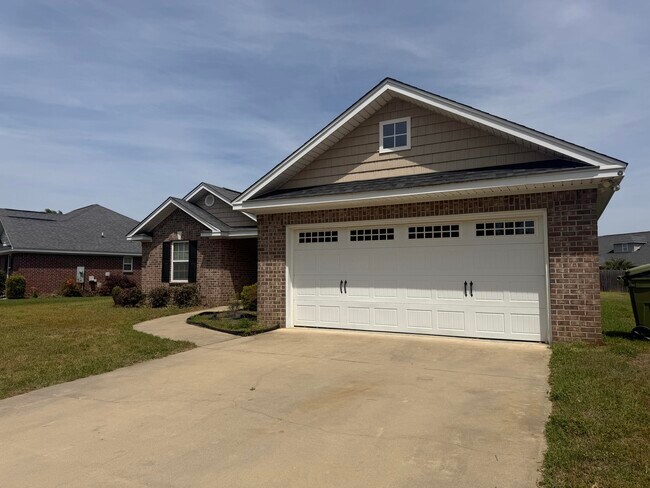 Building Photo - 2850 Foxcroft Cir