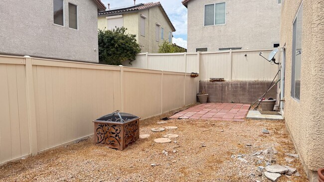 Building Photo - 8967 W Ryan Creek Ave