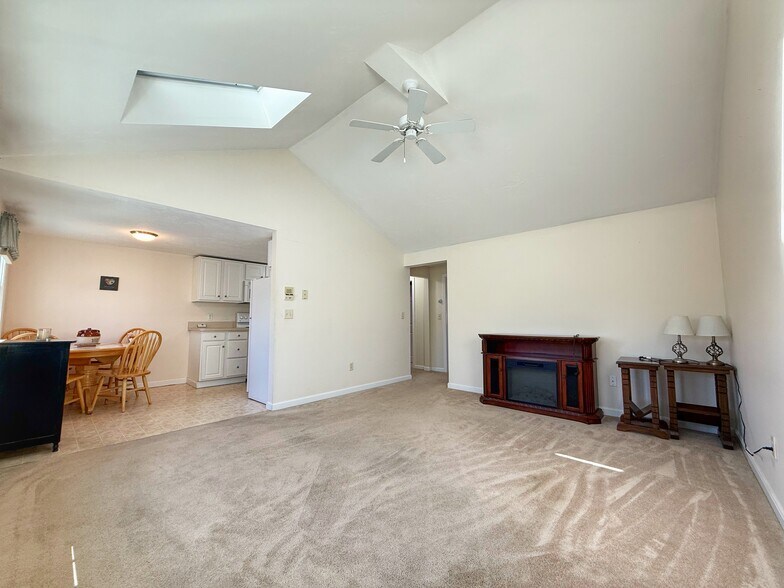 Living Room - 78 Center St