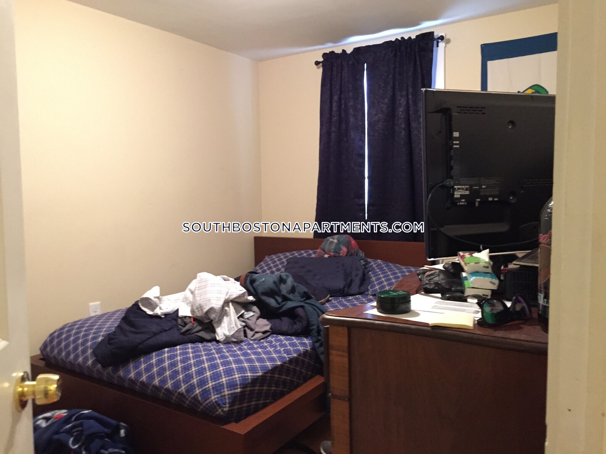 Building Photo - 266 Gold St