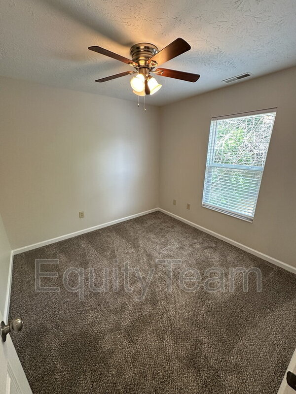 Building Photo - 706 Glenwood Ave